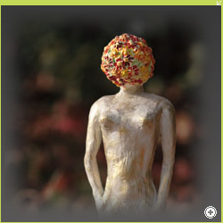 Woman with head of flowers, Höhe 30cm, Ton